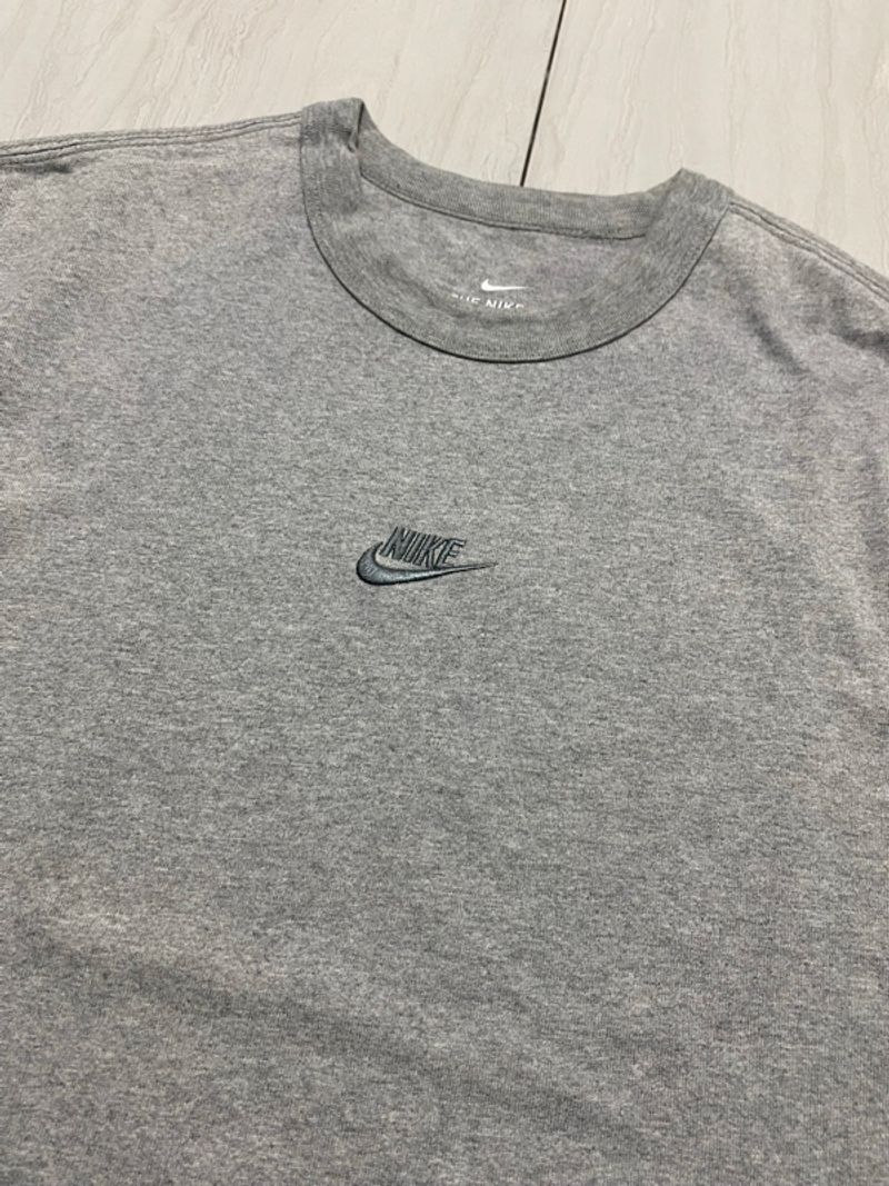 Kaos Nike Center, foto 2