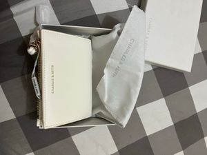 Dompet Charles & keith