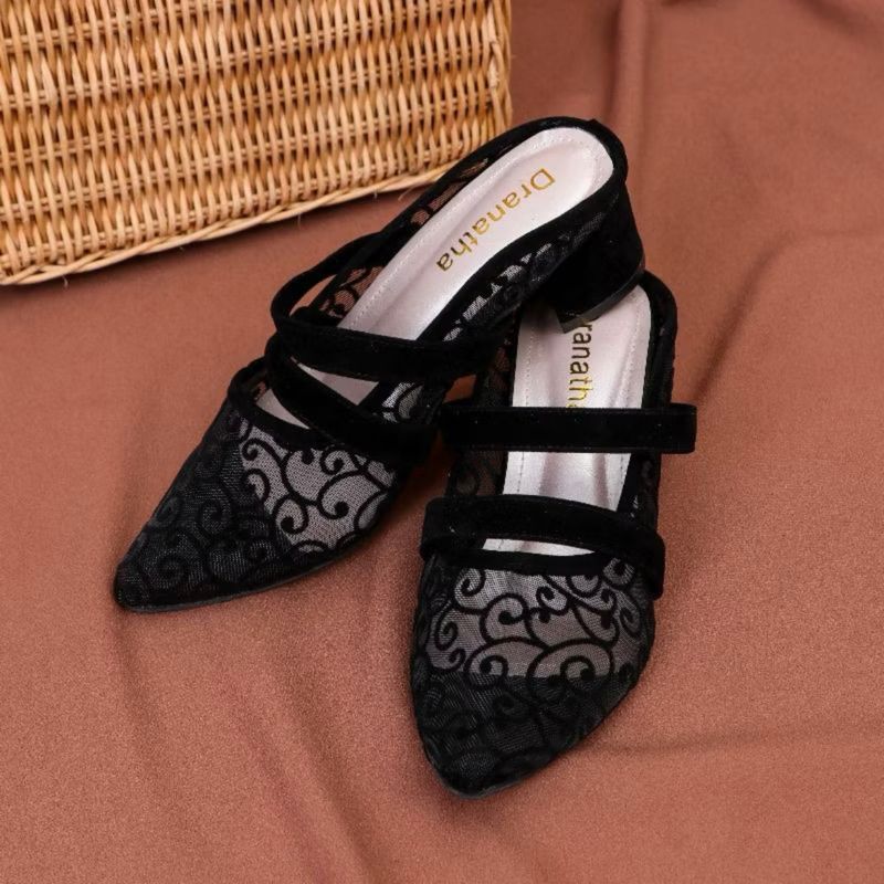 Heels hag tahu hitam, foto 2