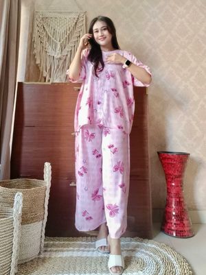 Piyama wanita