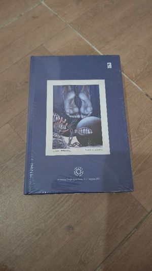 Novel Hardcover LAUT BERCERITA oleh LEILA S. CHUDORI
