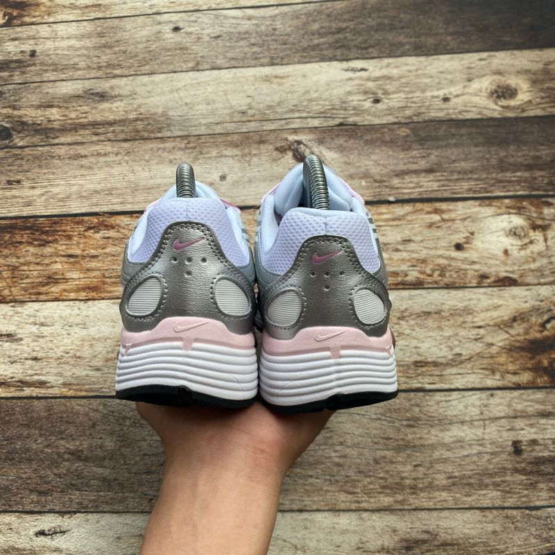 Nike Wanita mulus, foto 4