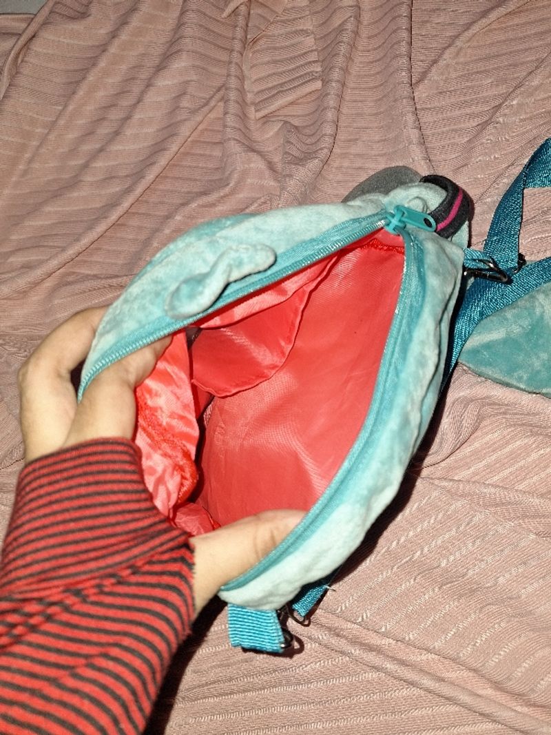 Hatsune Miku Slingbag, foto 3