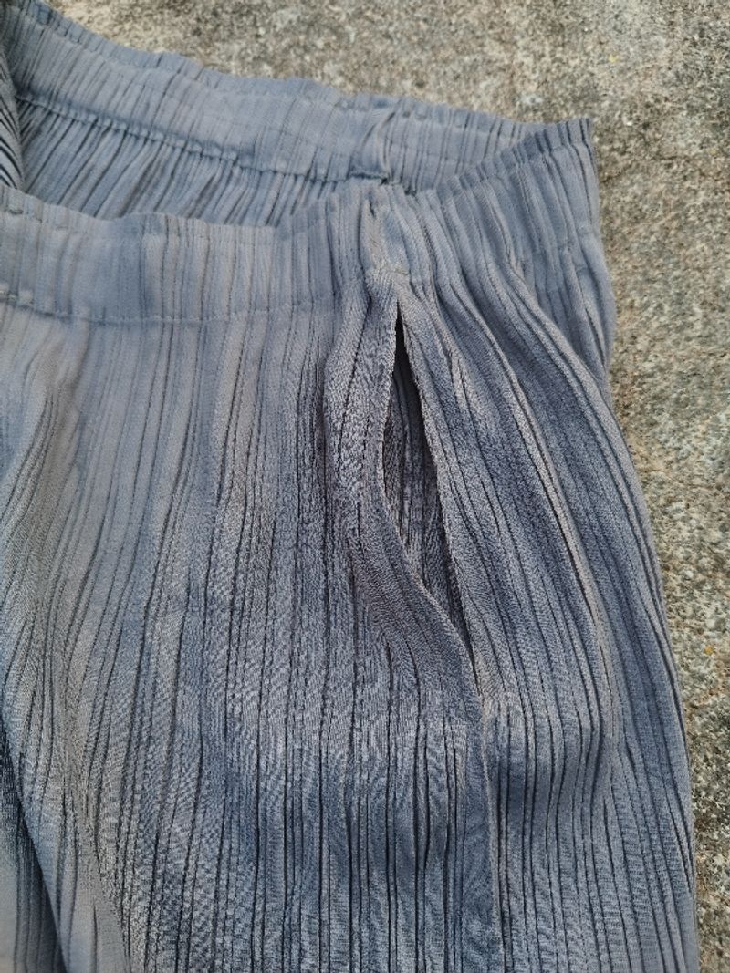Celana pleats please by issey miyake plated, foto 2