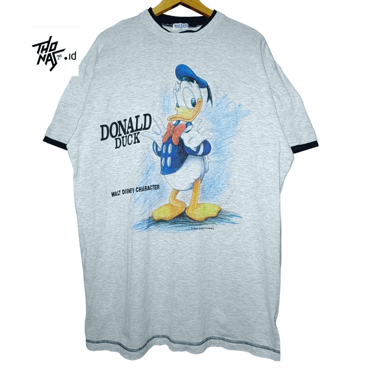Kaos Vintage Donald Duck AOP DIA Club Disney XL