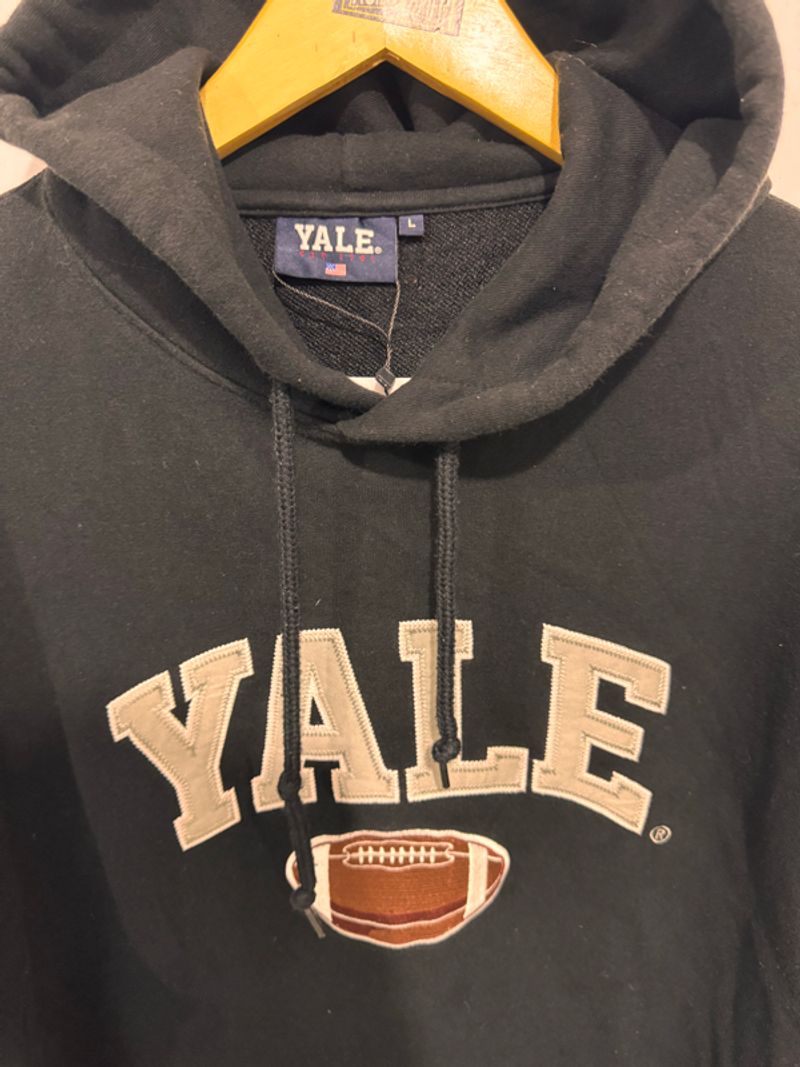 YALE BIG LOGO BORDIR HITAM, foto 2