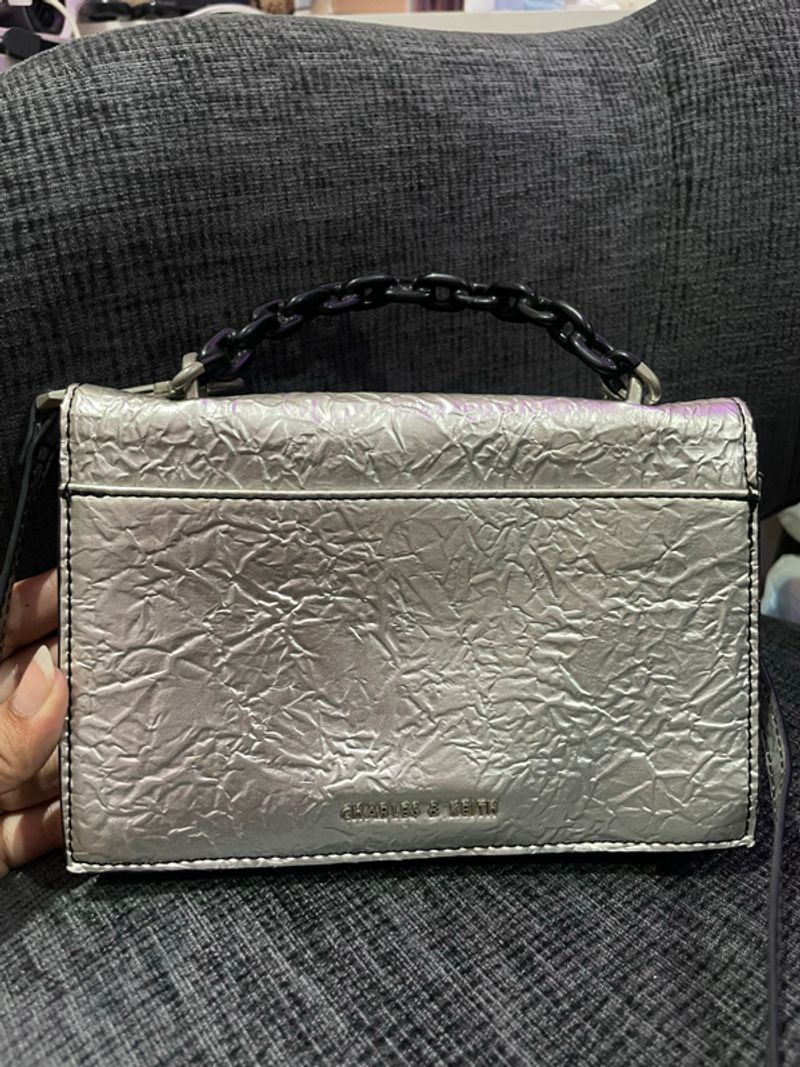 CHARLES & KEITH SLING BAG, foto 2