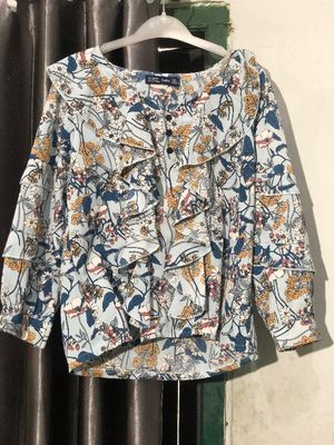 Zara blouse flower