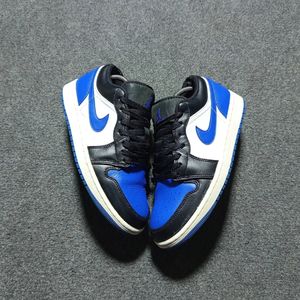 NIKE AIR JORDAN 1 LOW