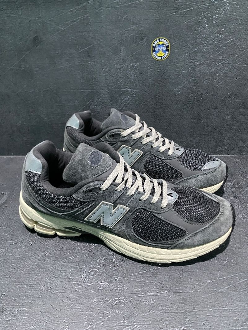 NB 2002R Black Dark Grey, foto 3