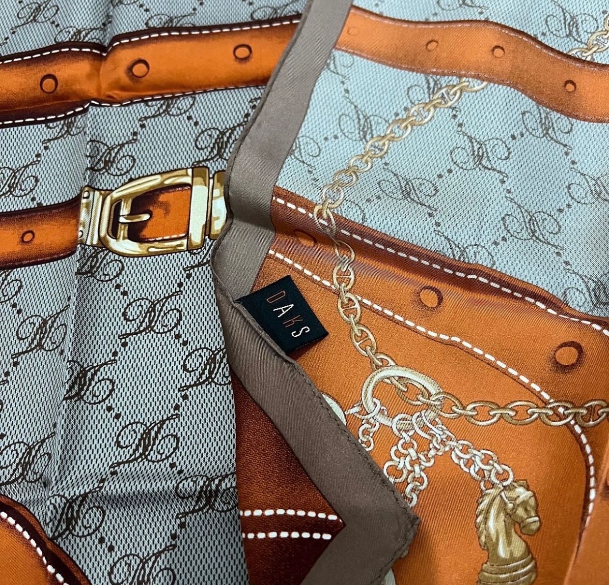 Daks Luxury Scarf Wanita multicolor, foto 4