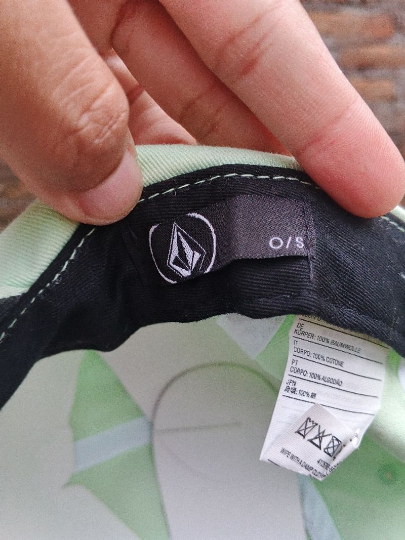 Topi Volcom, foto 2