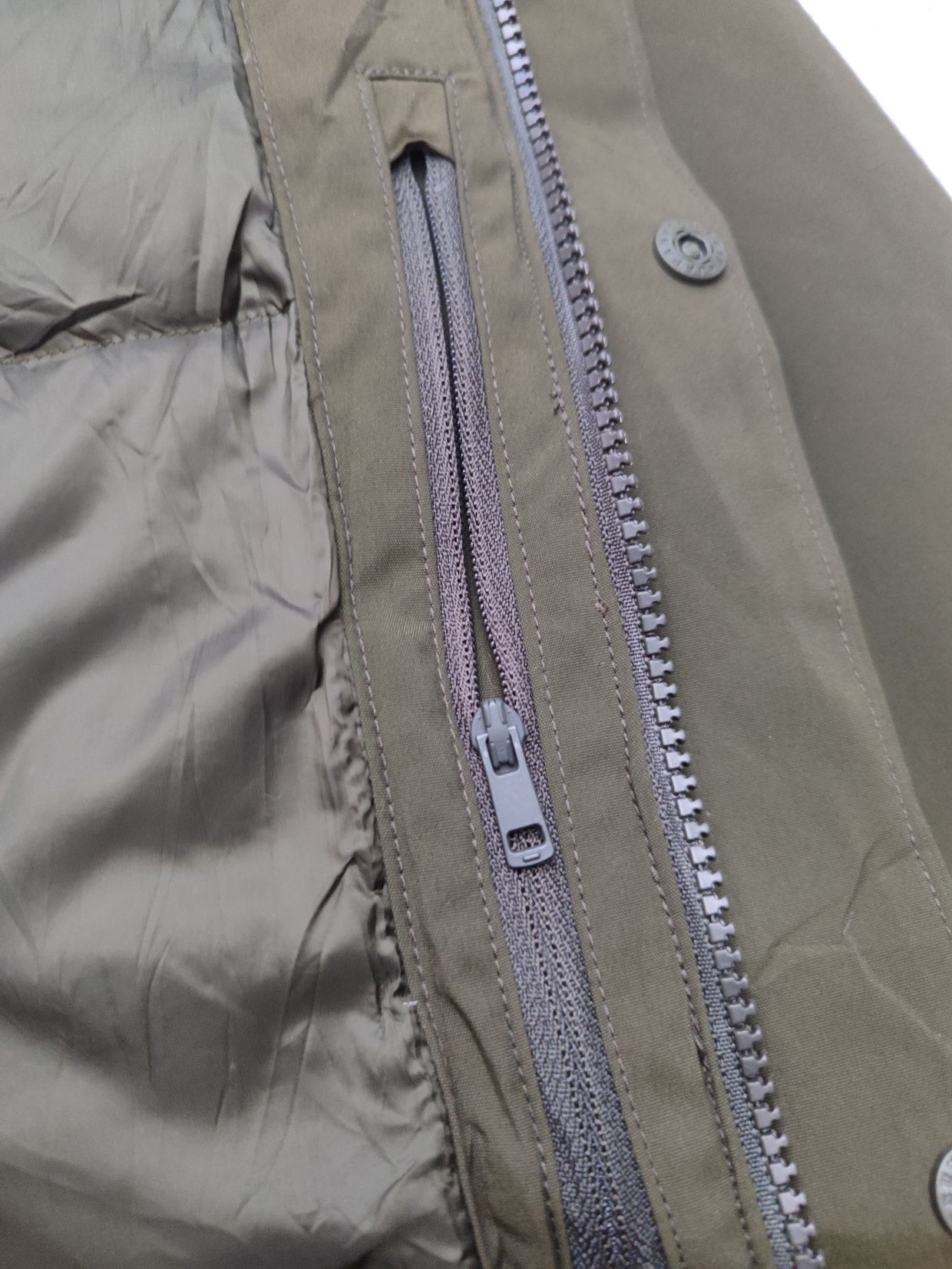 Uniqlo Gorpcore Casual Puffer jacket Pria green, foto 6