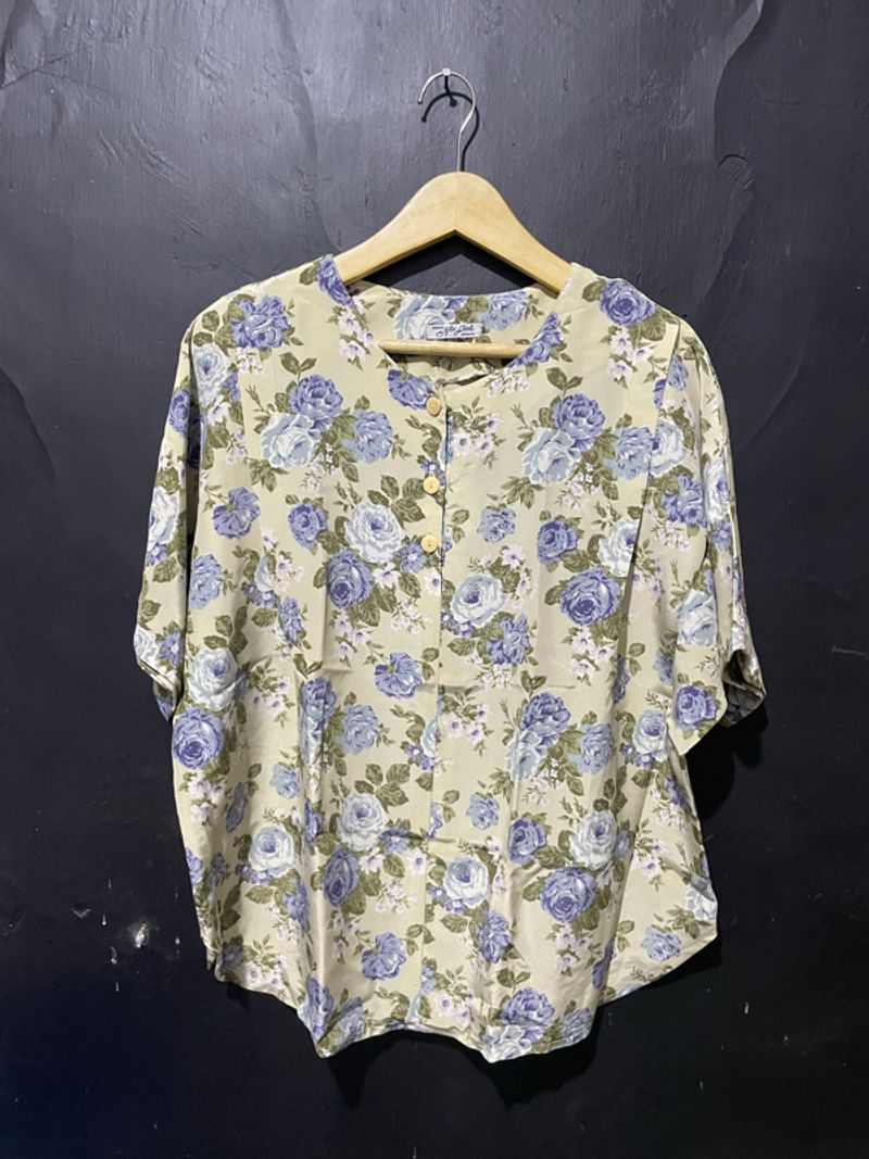 A032 Flowery creme blouse, foto 2