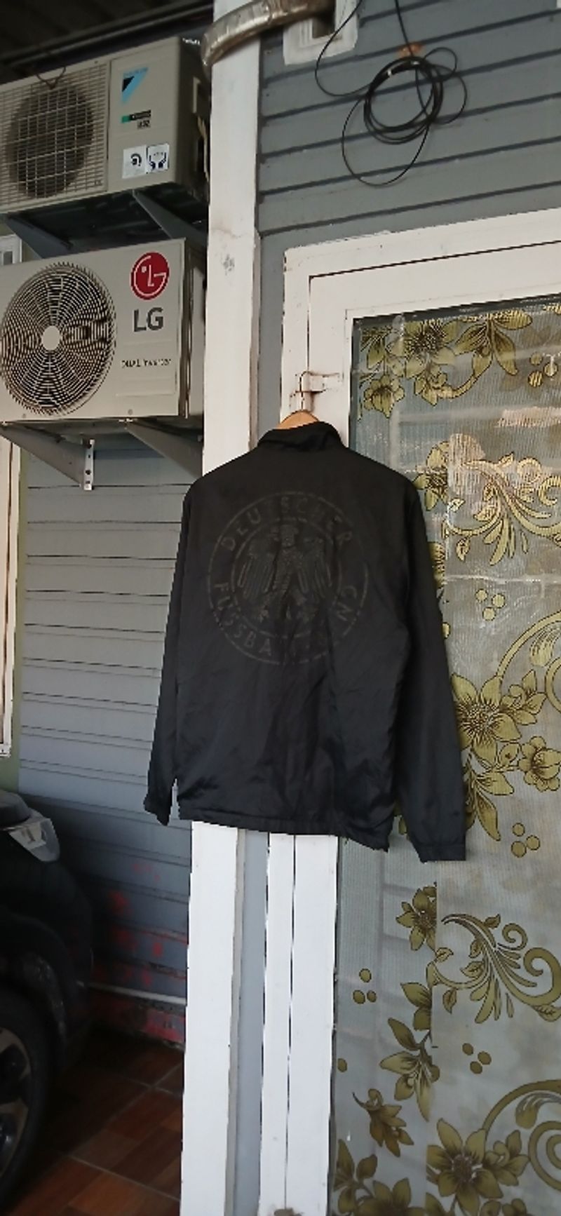 Tracktop Adidas Germany, foto 2