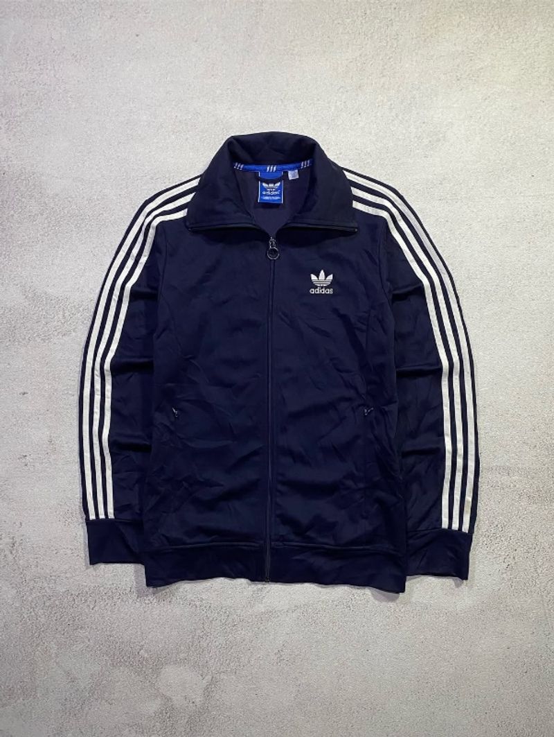 tracktop Adidas Europa, foto 2