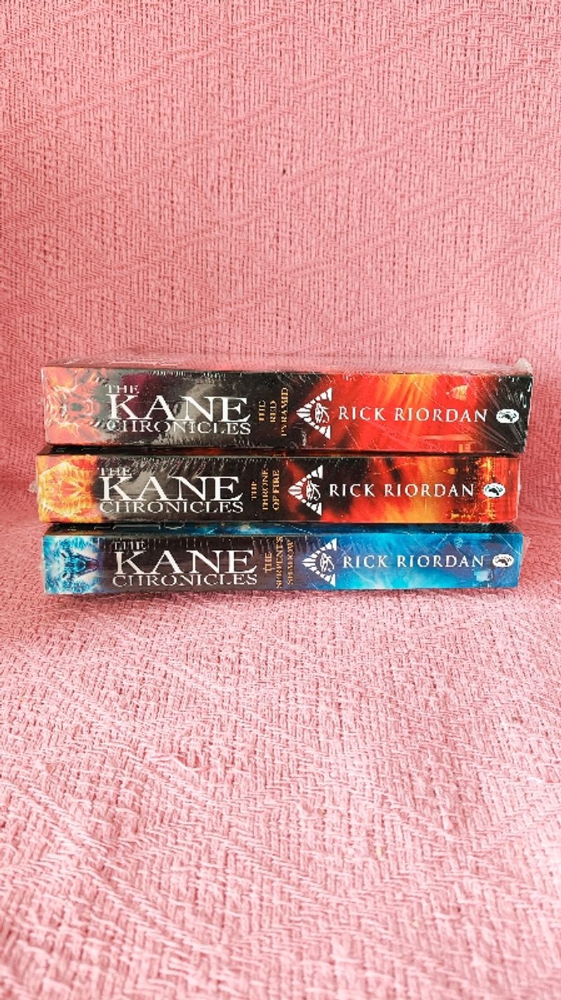 Buku Fiksi Kane Chronicles Boxset Riordan, foto 2