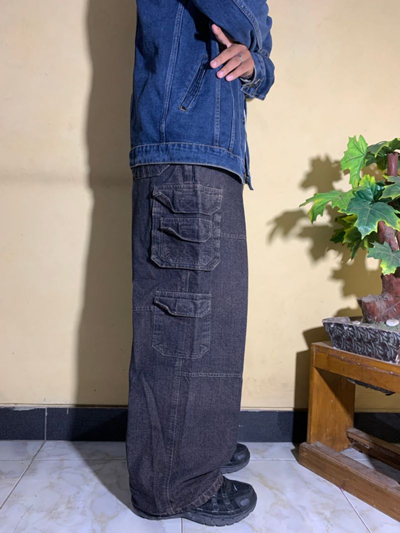 Celana cargo multi pocket bahan tebel, foto 4