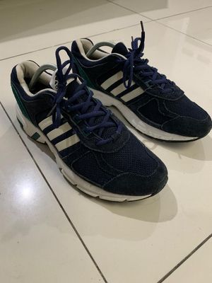 Sepatu Adidas Equipment