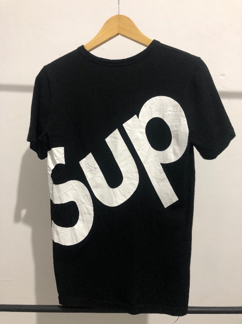 Baju kaos Supreme, foto 3