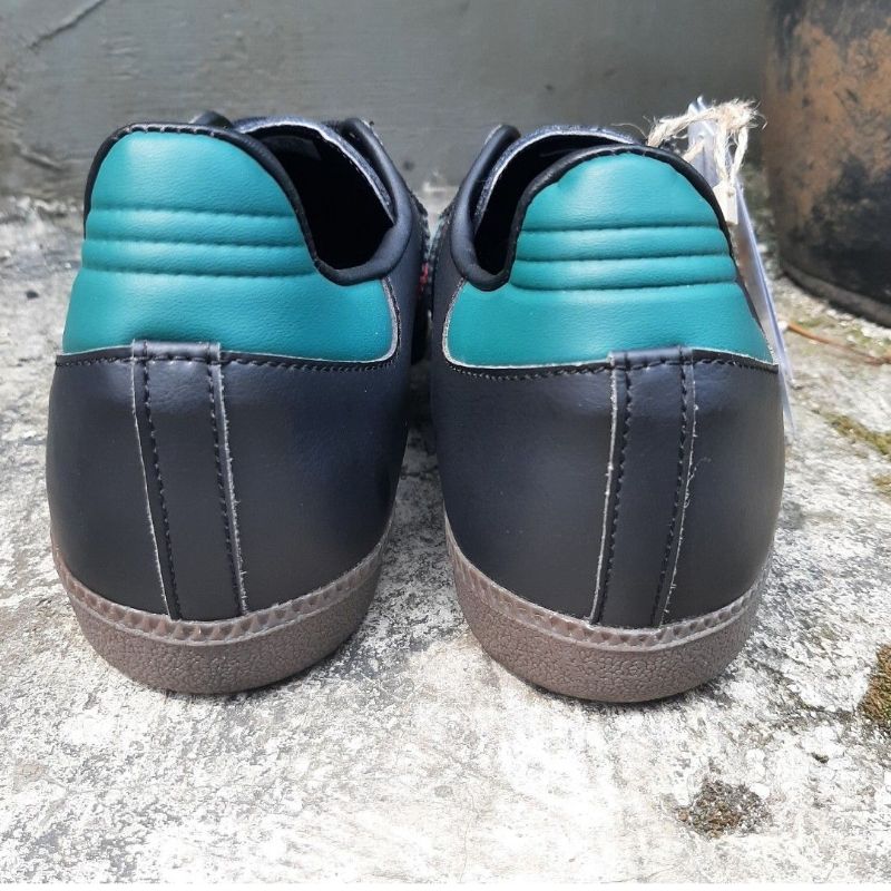 Sepatu Sneakers Adidas Samba Premium, foto 4