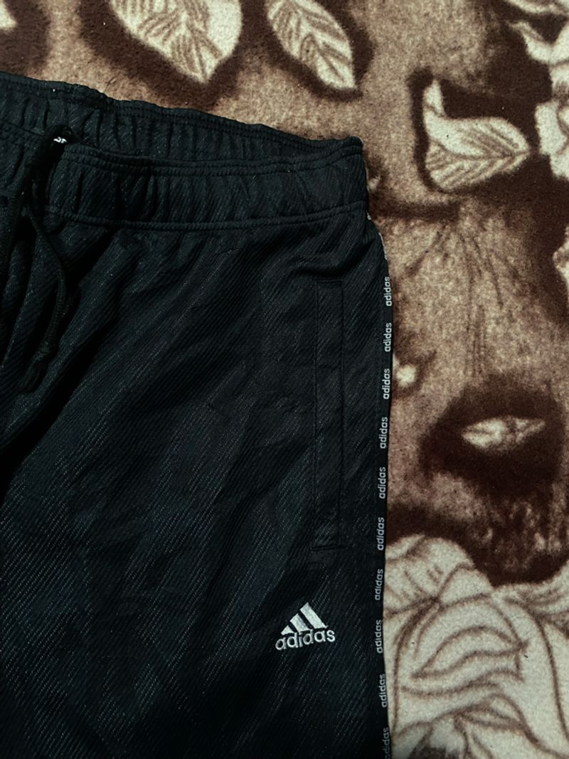 SHORTPANTS ADIDAS TAPPED, foto 3