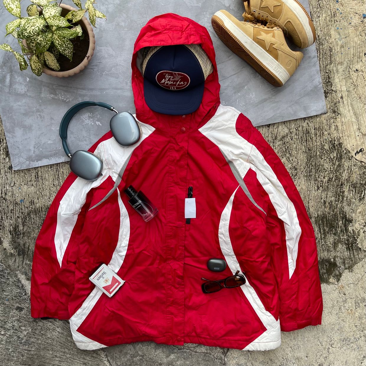 Vintage Gorpcore Puffer jacket Pria white red