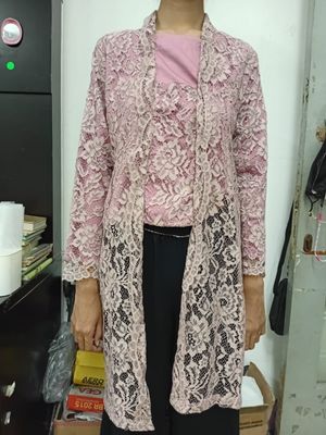 Kebaya modern panjang