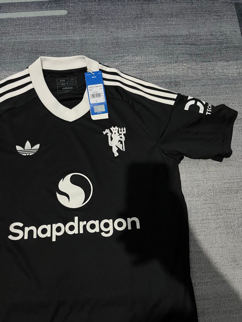Jersey Adidas MU, foto 2