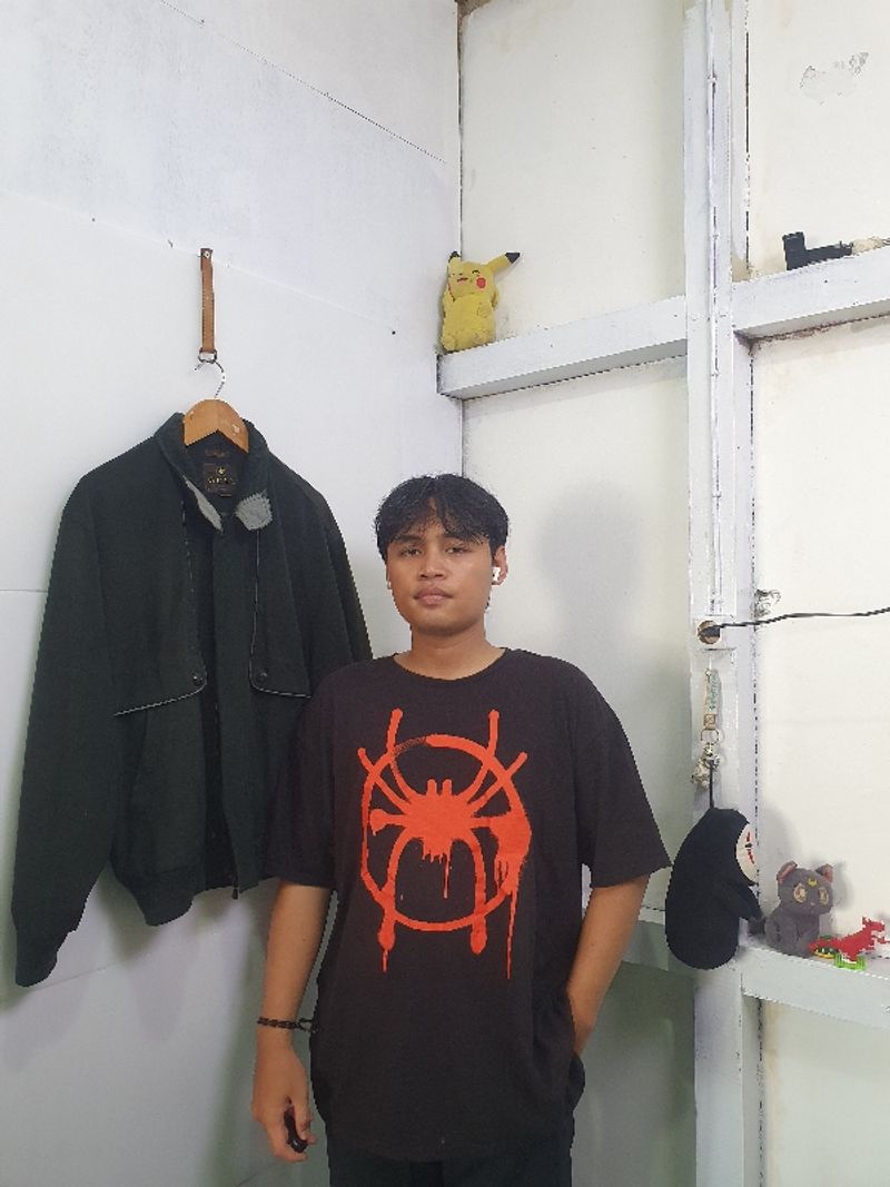 Kaos Spiderman Hitam Oversize, foto 6