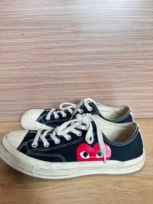 CDG CONVERSE SNEAKERS SIZE 41,5