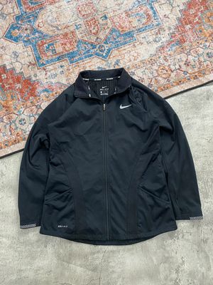 TRACK SPORTY SOFTSHEL JAKET NIKE REFLEKTIF MODE