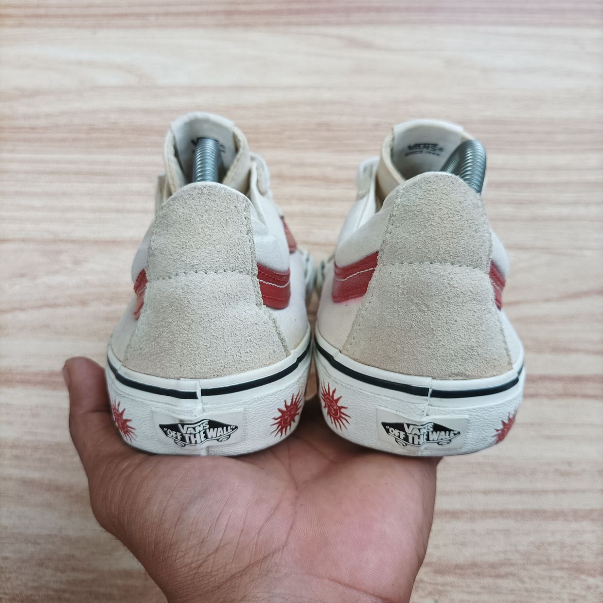 VANS Gorpcore Casual Sneakers Pria red cream, foto 4