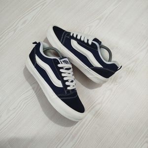Vans knu skool
