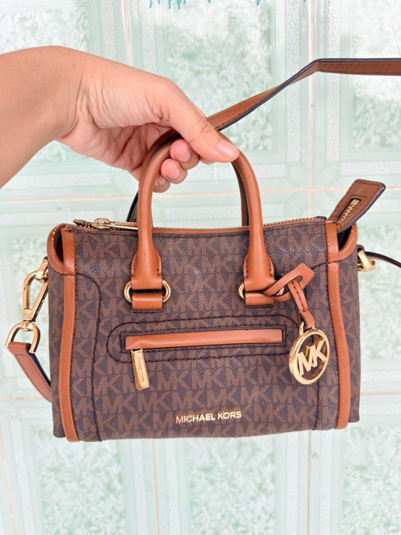 Michael kors Carine Extra-Small Logo Satchel Brown, foto 3