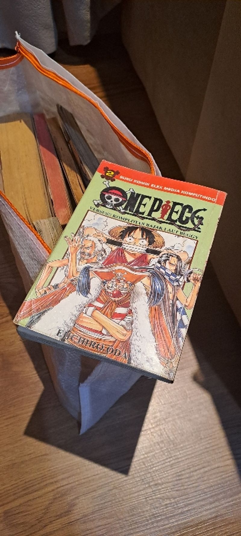 Komik One Piece, foto 2