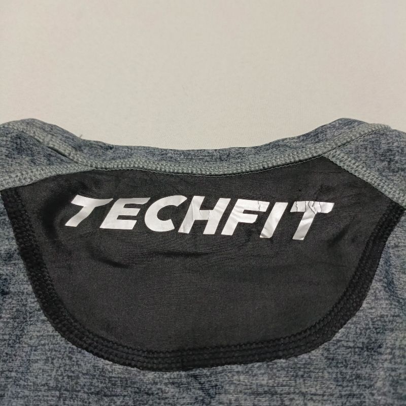 JERSEY ADIDAS TECHFIT CLIMACHILL COMPRESION, foto 5