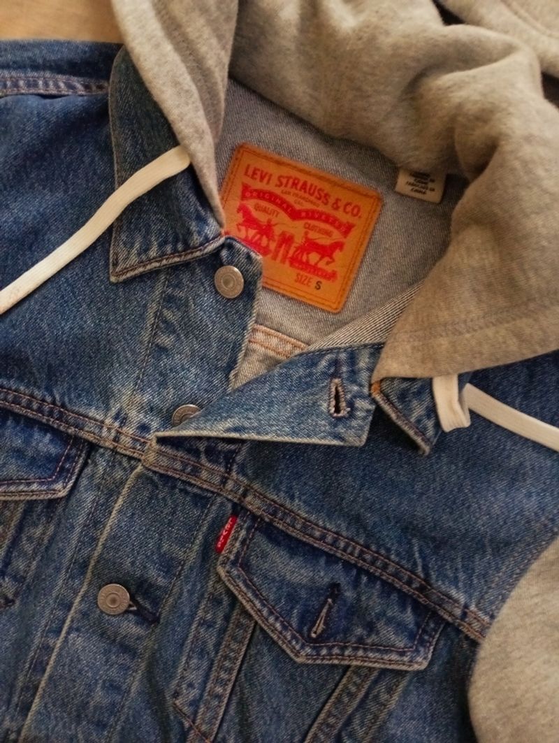 Jacket trucker Levi's hybrid hoodie, Size S, foto 4