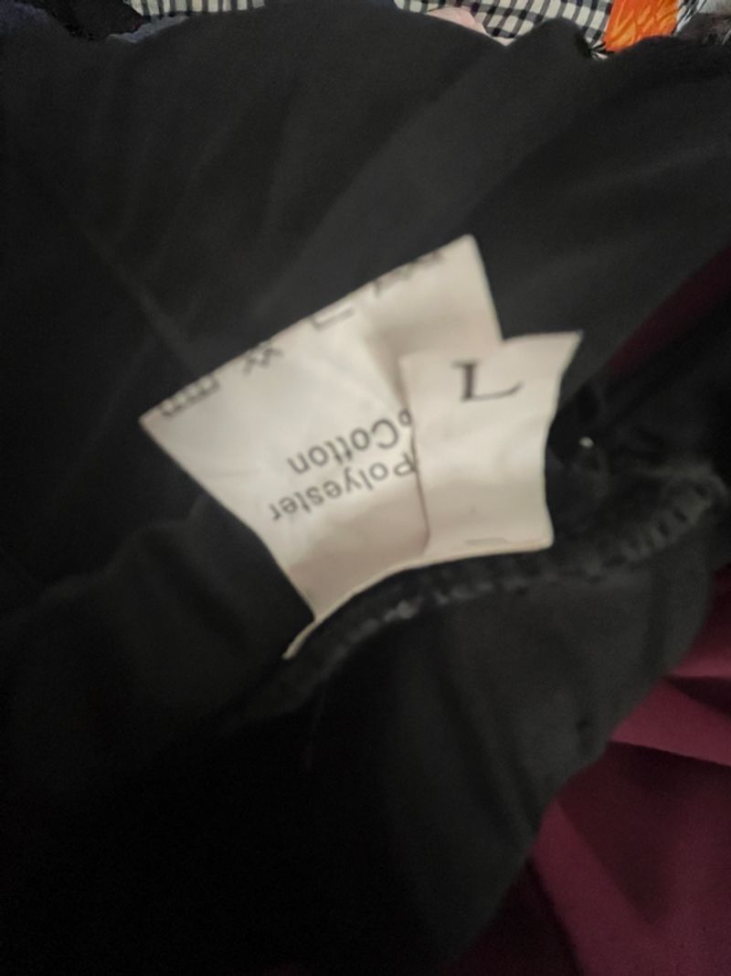 Baju olaraga warna hitam, foto 3