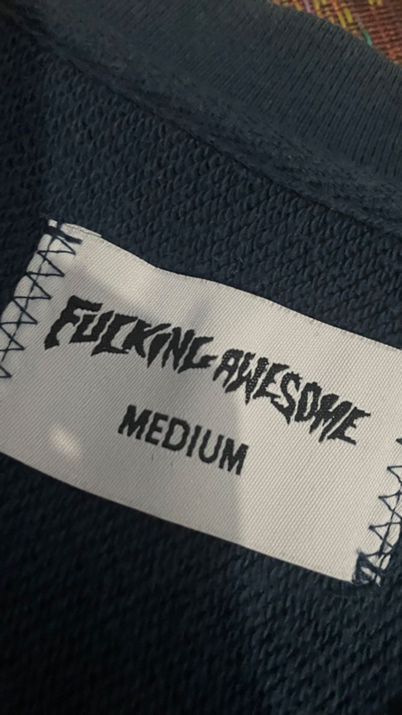 crewneck fuckingawesome, foto 2