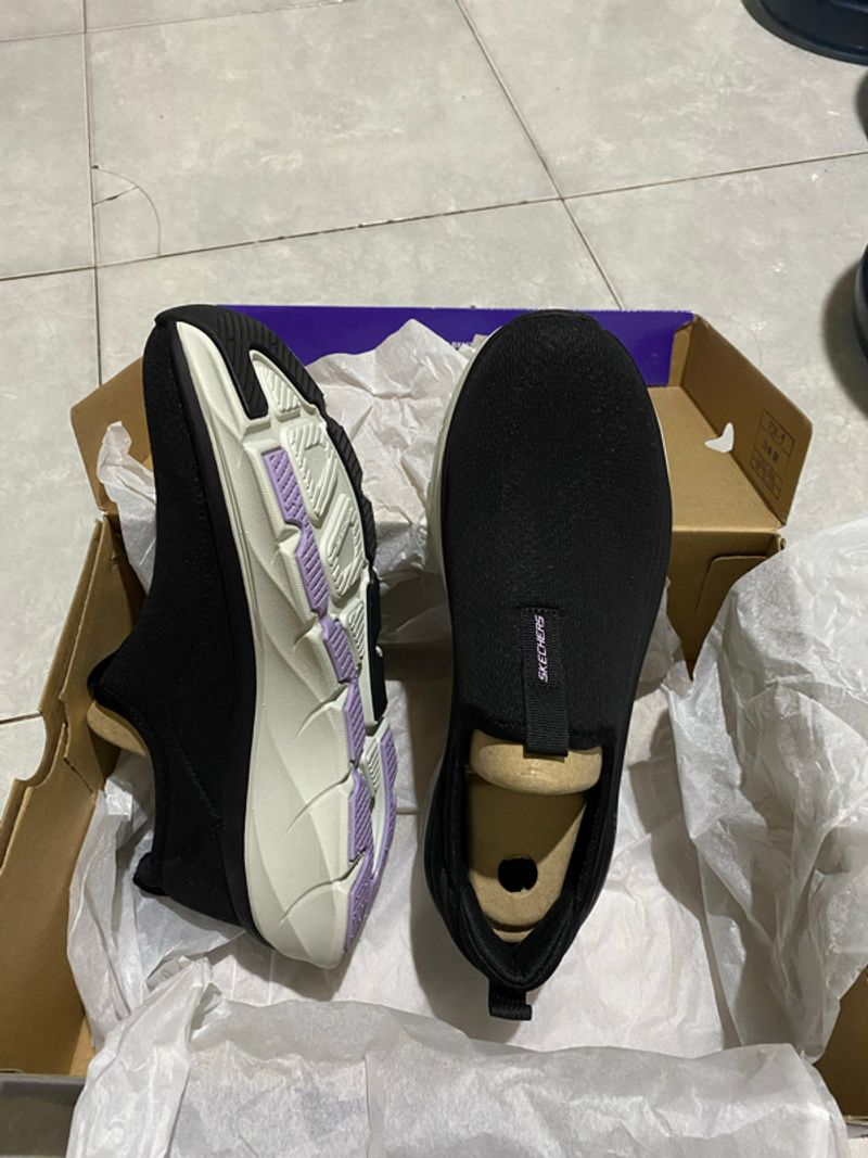 SEPATU SKECHERS D’LUX WALKER, foto 4