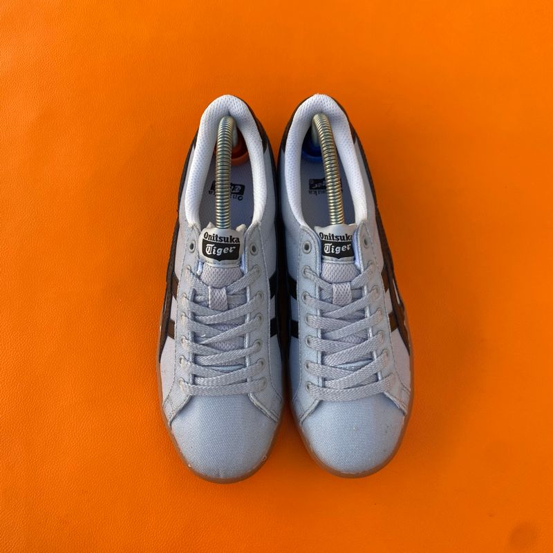 Onitsuka Tokuten, foto 2