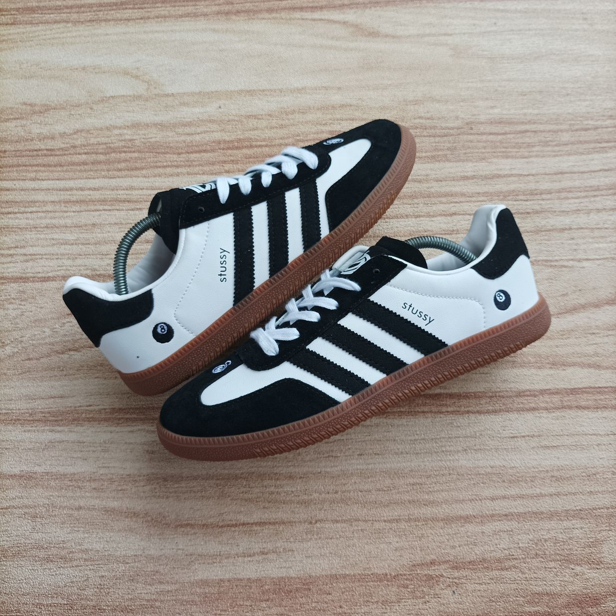 Adidas Gorpcore Indie Sneakers Pria white black
