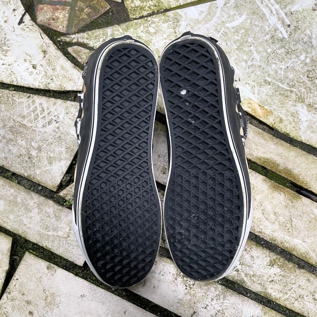 VANS Gorpcore Casual Sneakers Pria white black, foto 6