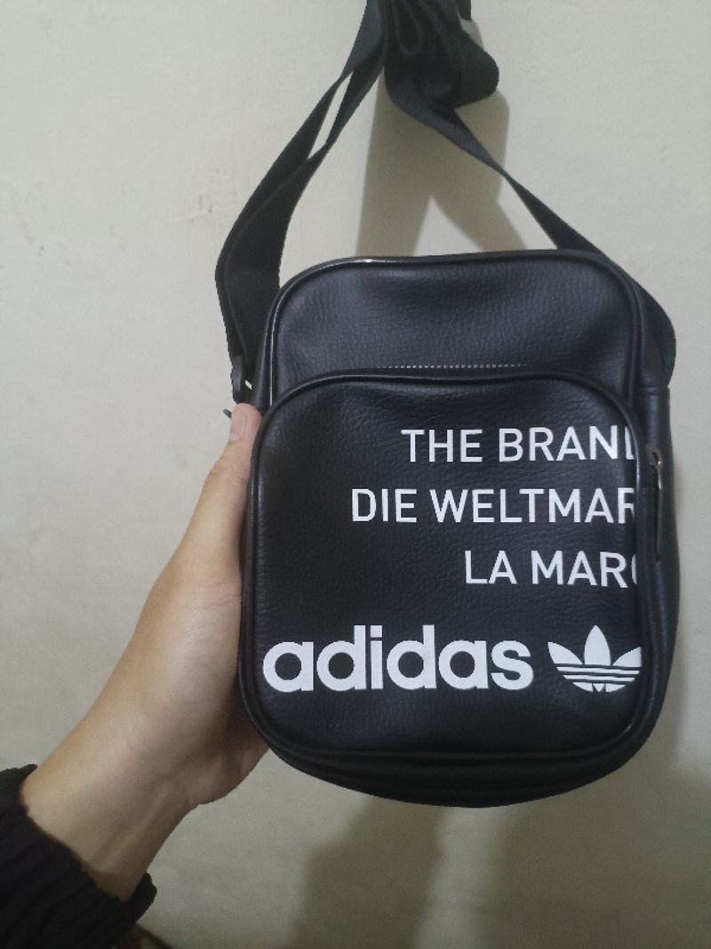 Slingbag Adidas Vint Black and White, foto 3