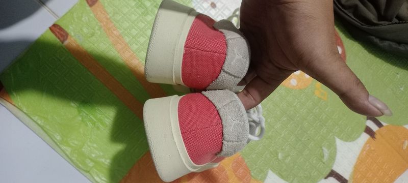 Sepatu, foto 2