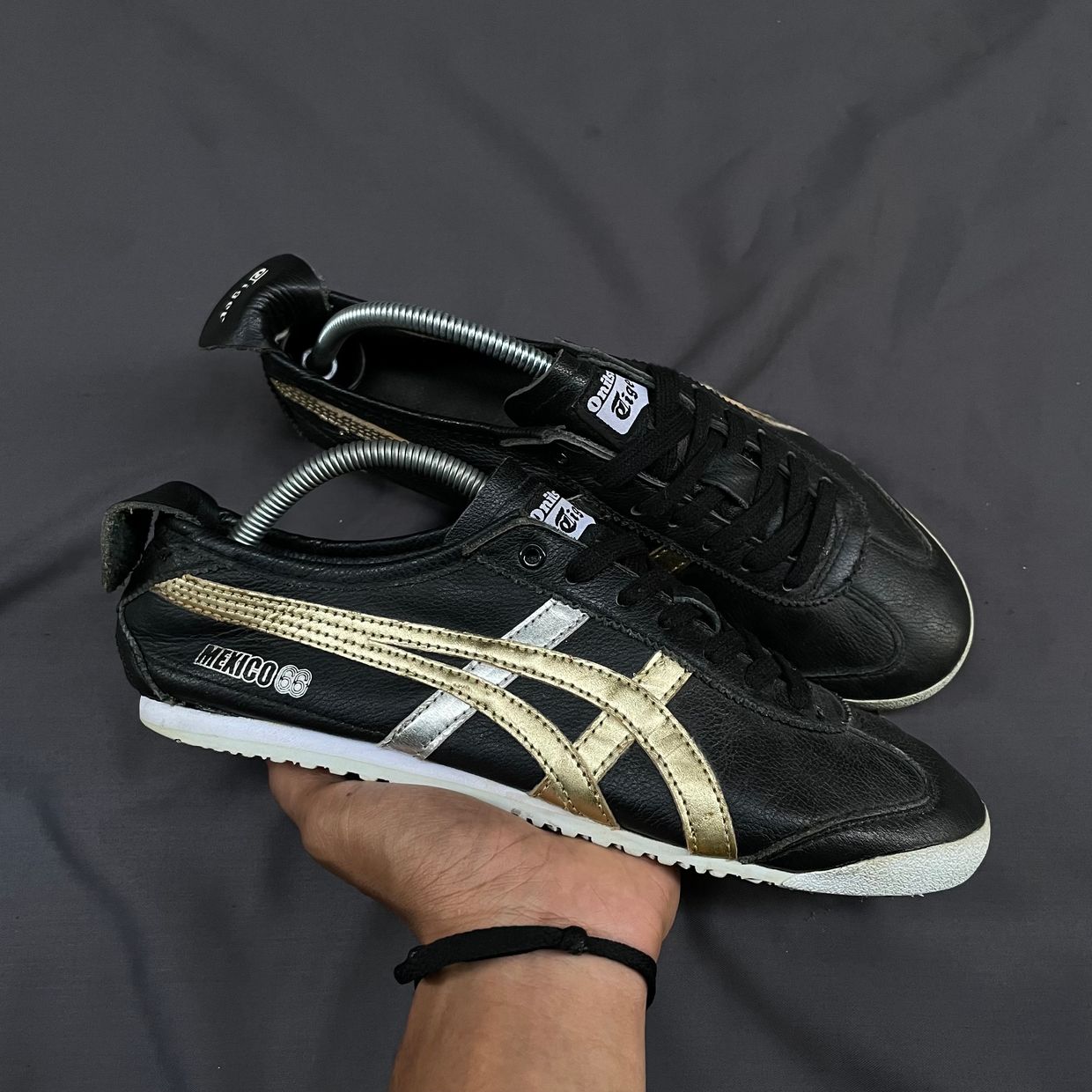 Onitsuka Tiger Indie Cosplay Sneakers Pria gold black