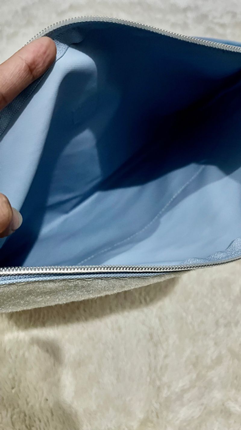 clutch eartday, foto 3
