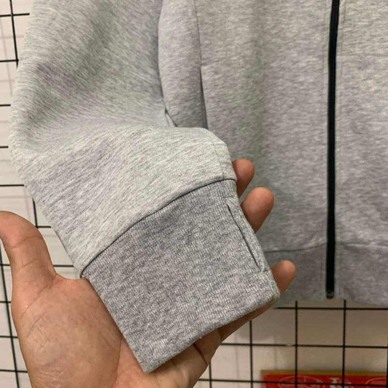Uniqlo Tech Fleece Bomber Jacket, foto 4