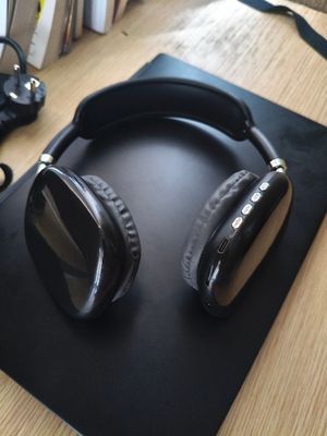 Headset bluetooth
